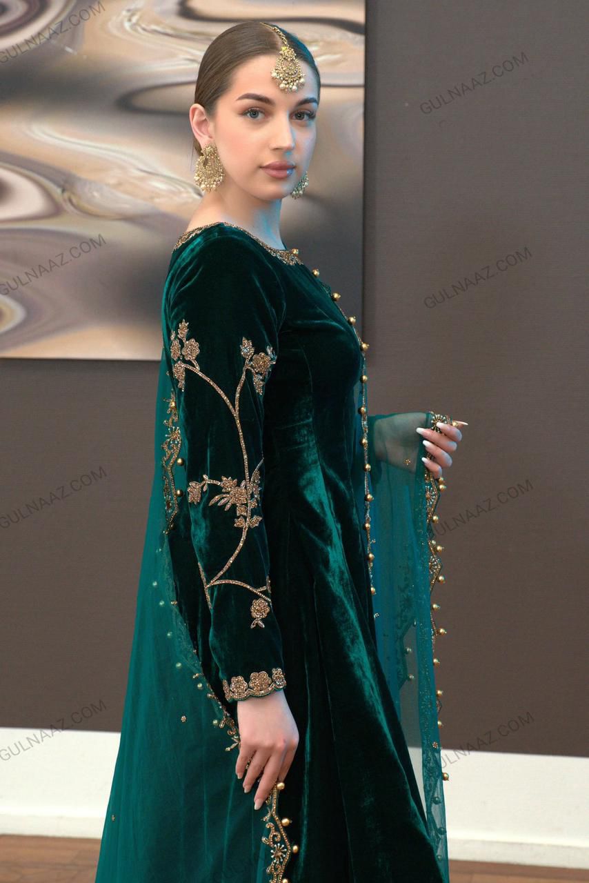 Gulnaz Khan Zafira Green Luxury Velvet Dress Embroidered 3 piece Unstitched