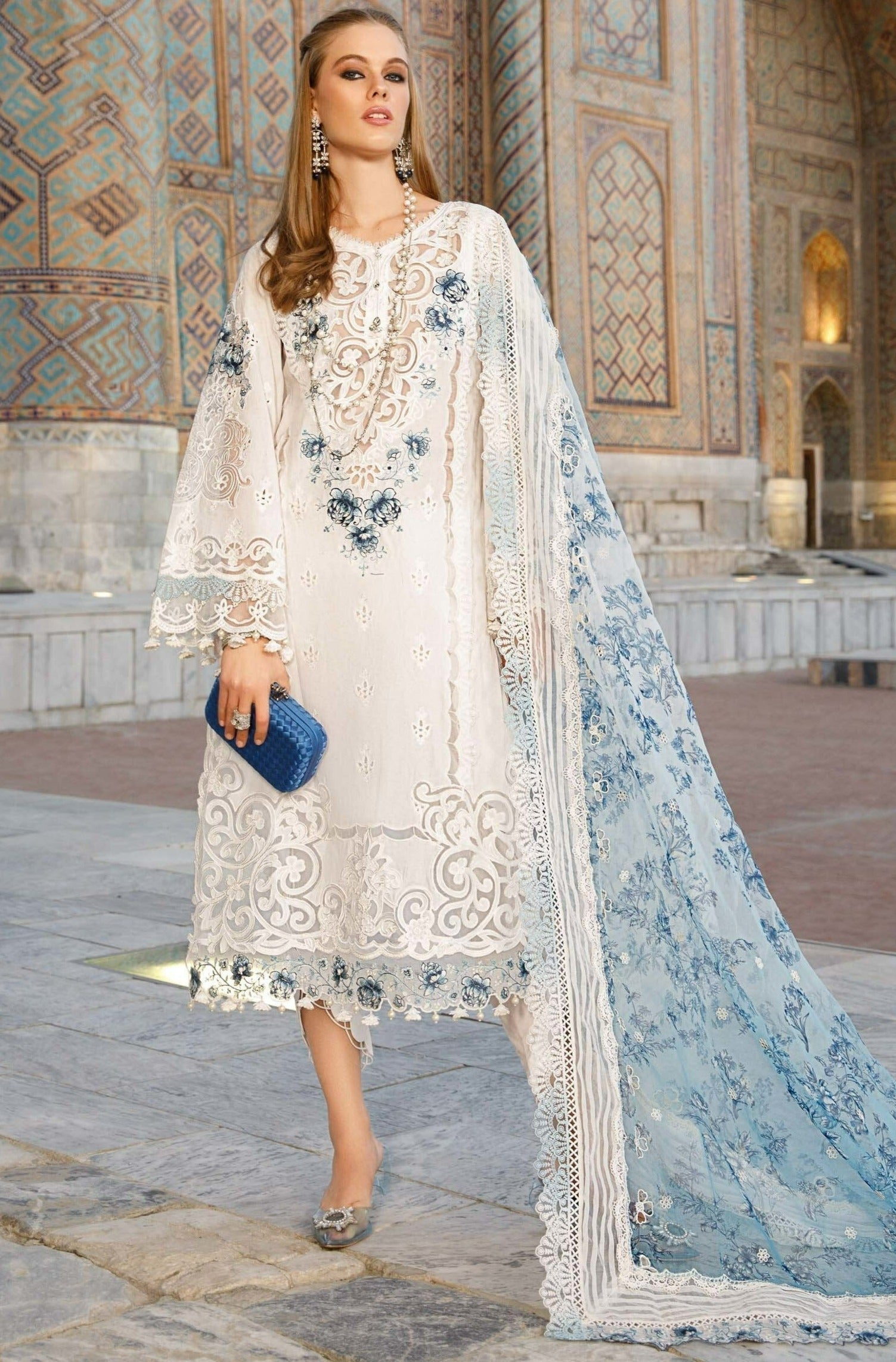 Mariaa B Embroidered And Chicken Kari Luxury Lawn 3 Piece Unstitched
