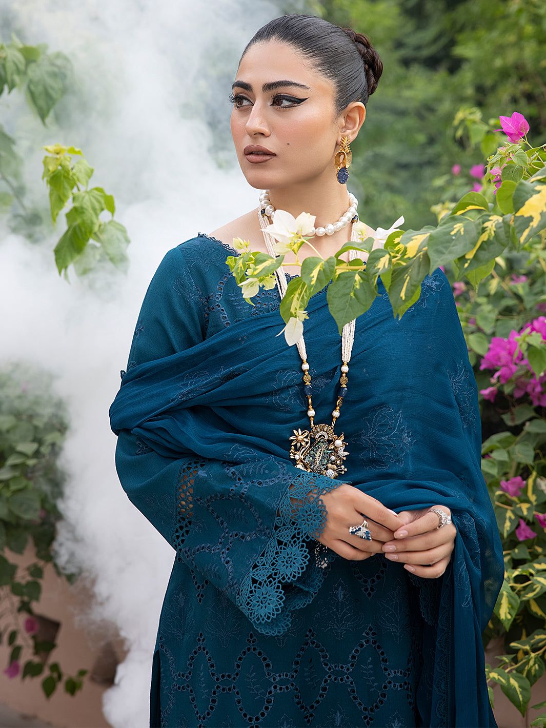 Kahf Chikankari Collection 3 Piece Unstitched