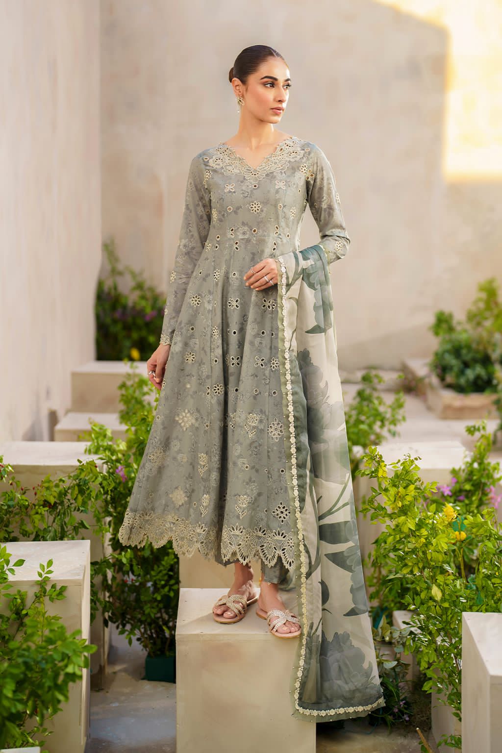 Iznik Gray Luxury Lawn Embroidered 3 Piece Unstitched